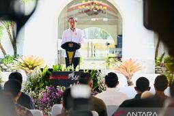 Presiden sebut polisi masih kerja keras melayani masyarakat