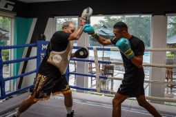 Petinju Indonesia Jon Jon Jet berlatih di Thailand siapkan duel lawan Songklod