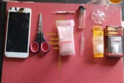 Pengedar narkoba tidak berkutik ditangkap polisi