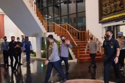 Kapolri pantau langsung pemulangan bos judi daring Apin BK dari Singapura