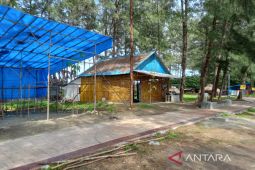 Gubernur : Izin bangunan di Pantai Panjang akan ditata