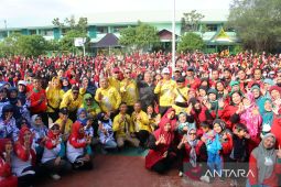 Bupati ingatkan pelajar SMA jangan menikah muda