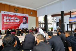 Bupati Ipuk dan para kades Banyuwangi bahas "stunting" hingga sampah