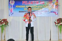 Bupati Delis hadiri pelantikan pengurus PBSI Morut