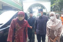 Khofifah ingatkan pentingnya menjauhi renten
