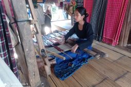 Permintaan kain tenun Badui kembali meningkat