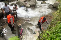 Jasad Siswi hanyut di Puncak ditemukan setelah lima hari pencarian