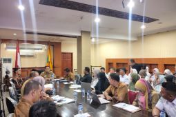 Terima perwakilan THL, Ini keputusan Pemkab Aceh Jaya
