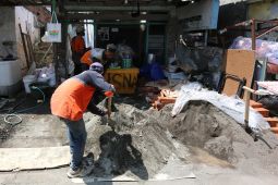 DPRKPP Surabaya latih 100 pekerja bangunan untuk program "Dandan Omah"