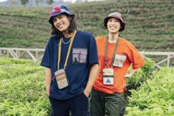 Tips gaya kasual dengan aksesoris kekinian
