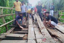 Pemkab Mukomuko bakal perbaiki 33 jembatan pada 2023