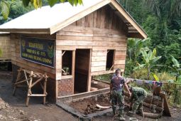 TMMD Kodim Rejang Lebong bangun rumah warga miskin