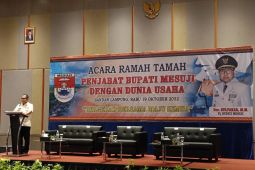 Pj Bupati Mesuji hadiri ramah tamah dengan dunia usaha