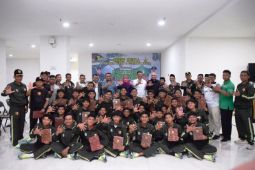Gubernur Khofifah suntikkan semangat tim Jatim lolos final Piala Kasad 2022