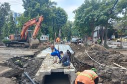 Surabaya kebut pembangunan saluran di area rawan banjir