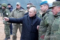 Vladimir Putin: Rusia bukan musuh barat