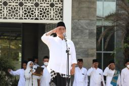 UINSA peringati Hari Santri nasional dengan shalawatan dan tumpengan