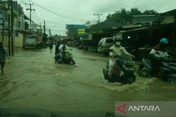 Lima kabupaten di Kaltim potensi hujan petir pada Senin-Selasa