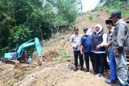 Pemprov Jatim hibahkan lahan untuk relokasi korban tanah longsor Trenggalek