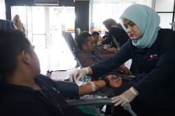 Peringati Hari Listrik Nasional ke-77, PLN gelar donor darah di Banda Aceh