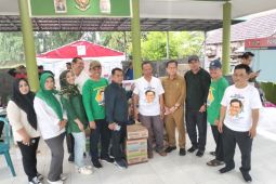 Sejumlah elemen masyarakat bantu korban angin kencang Sidoarjo