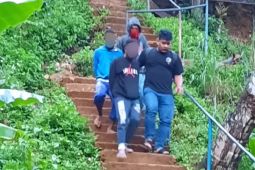 Polisi tangkap dua orang pemilik 37 karung ganja