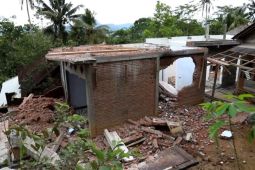 Dampak bencana tanah gerak, belasan rumah di Trenggalek rusak