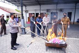 Kejari Kabupaten Madiun musnahkan barang bukti 83 kasus kejahatan