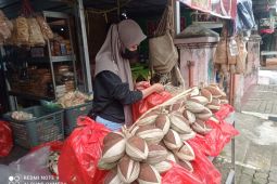 Gula aren cimenga di Lebak laku keras