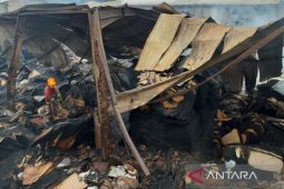 Kebakaran gudang triplek Bandung padam setelah 39 jam