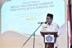 Gubernur Kalsel dorong lulusan perguruan tinggi beradaptasi pada perkembangan zaman