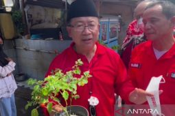 Bupati Cianjur instruksikan kepala kantor manfaatkan lahan lingkungan yang kosong
