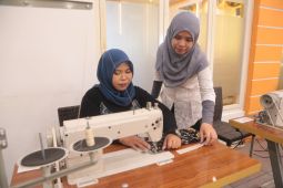 Pemkot Probolinggo latih IKM batik kembangkan ekonomi lokal