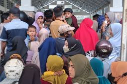 Pemda KKU bagikan 10 ribu paket sembako murah