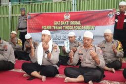 Sambut HUT ke-71  Humas Polri,  Polres Tebing Tinggi gelar baksos di rumah Ibadah