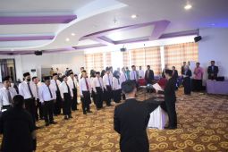 Bawaslu Paser lantik 30 anggota Panwascam