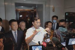 Menteri Luhut pastikan kereta cepat Jakarta-Bandung beroperasi pertengahan 2023