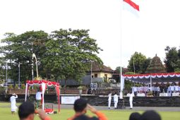 Bupati ajak milenial Klungkung warisi semangat pemuda
