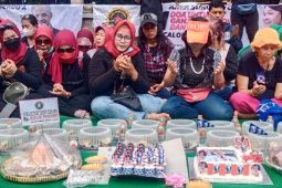 Sejumlah komunitas di Surabaya tasyakuran ultah ke-54 Ganjar Pranowo