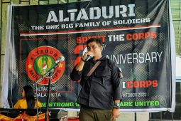 Reuni prajurit  Angkatan 2000 berbagi untuk ponpes di Kaltim