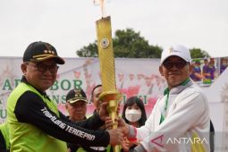 Wabup HSS terima obor api Porprov XI Kalsel