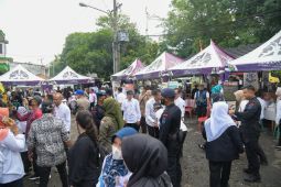 Bupati Purwakarta saksikan langsung pelayanan "jemput bola" melalui Gempungan
