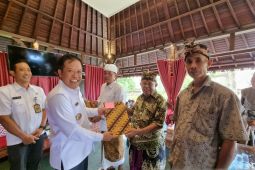 Bupati Bangli hibahkan Rp10 juta kepada 22 subak