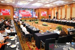 Khofifah instruksikan kepala daerah tingkatkan kewaspadaan dampak cuaca ekstrem