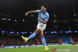 Pep Guardiola sanjung kinerja pemain muda Man City Rico Lewis