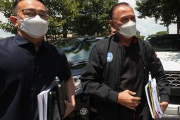 Pemeriksaan Ketum PSSI sampai sanksi terhadap 19 hakim, kemarin