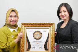 Catat kinerja positif, MPM Group raih penghargaan