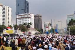 Doa Rathib Al-Hadad awali demo 411 di Jakarta