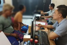 Polisi Karawang tangkap dua pencuri bersenjata "airsoft gun"