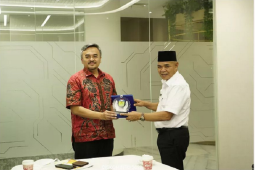 Pj Bupati Tebo kunjungi BAKTI Kementerian Kominfo